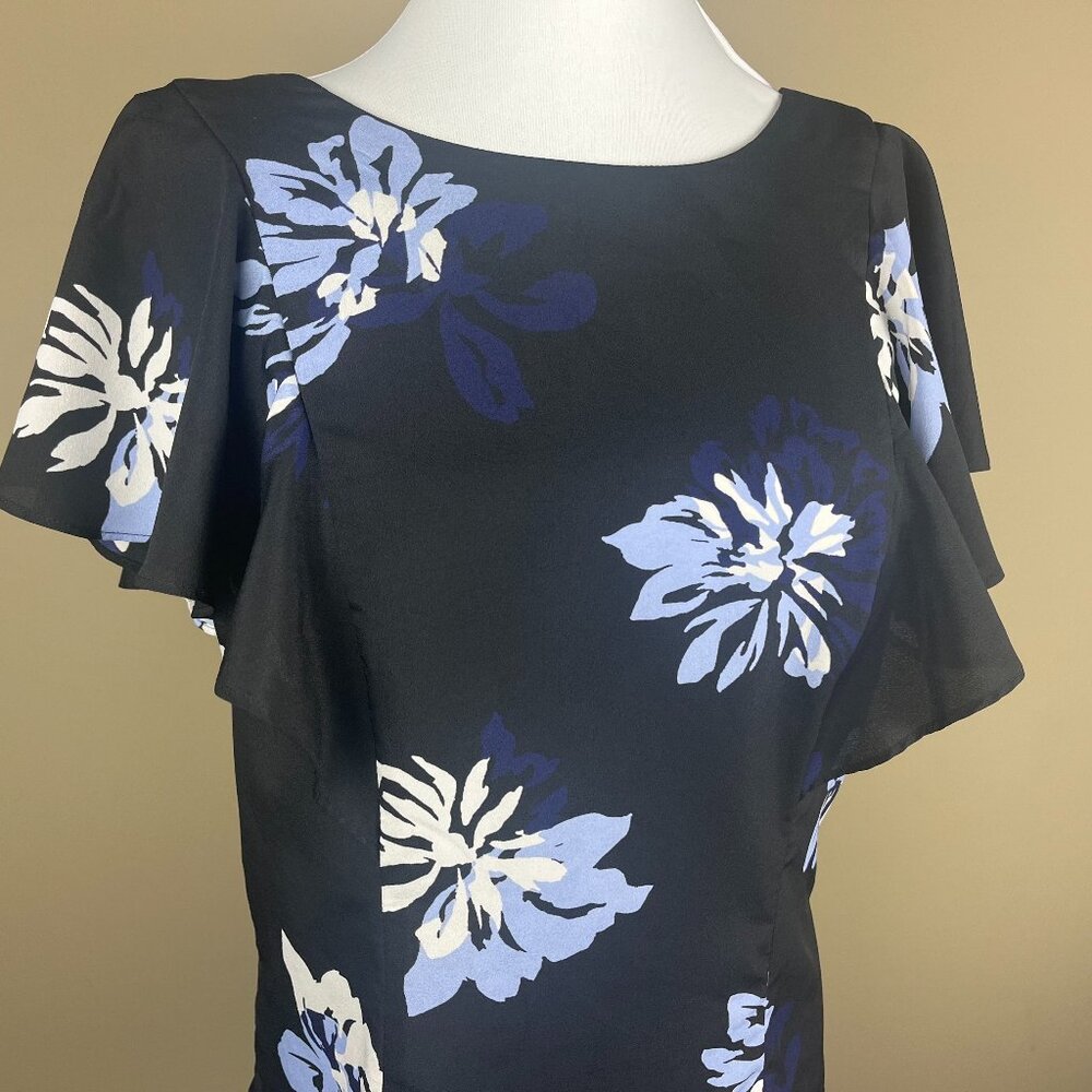 Banana Republic Cap Sleeve Blouse Size 8 Black Dusty Periwinkle, Floral Print
